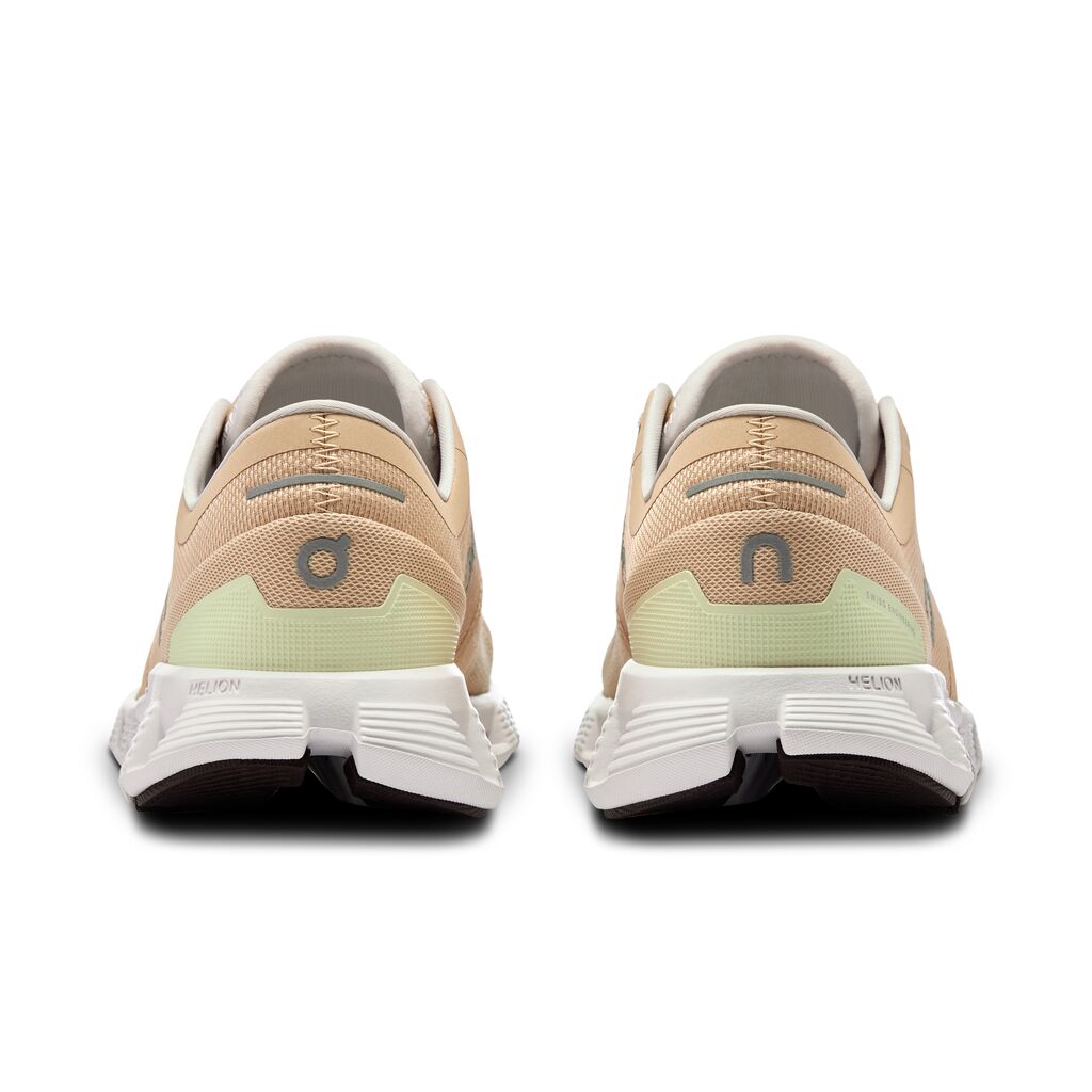 On Running Cloud X 3 - Femme